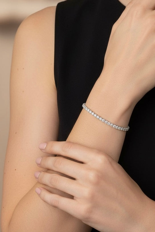 Diamond tennis bracelet
